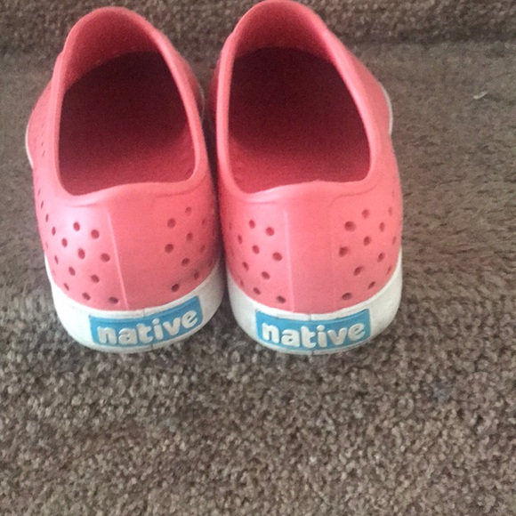 Native shoes - Picture 2 of 5